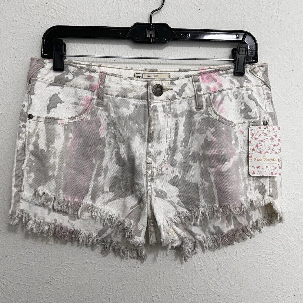 Free People White Denim Shorts Pink Grey Paint Splash Frayed High Waist Size 28